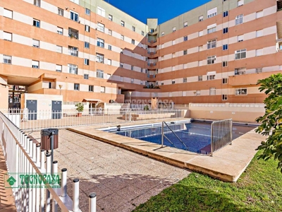 Venta Piso Roquetas de Mar. Piso de tres habitaciones Plaza de aparcamiento con terraza