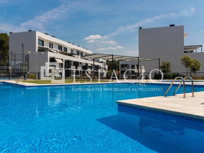 Venta Piso Sant Andreu de Llavaneres. Piso de tres habitaciones Con terraza