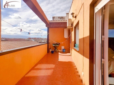 Venta Piso Santa Fe. Piso de una habitación en Diego LiÑan. Tercera planta con terraza