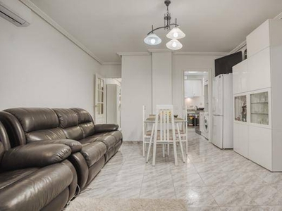 Venta Piso Torrevieja. Piso de dos habitaciones Con balcón