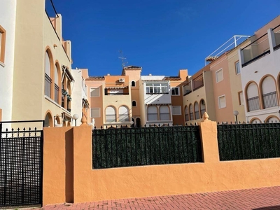 Venta Piso Torrevieja. Piso de dos habitaciones en Mar Menor 1. Primera planta con terraza