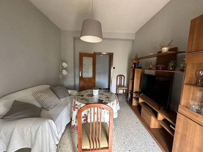 Venta Piso Úbeda. Piso de tres habitaciones en Calle maestro bartolomé. Buen estado segunda planta con balcón