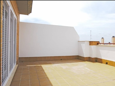 Venta Piso València. Piso de tres habitaciones Quinta planta con terraza