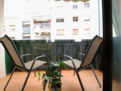 Venta Piso Vilanova i la Geltrú. Piso de cuatro habitaciones en Cl Sant Onofre. Segunda planta con terraza