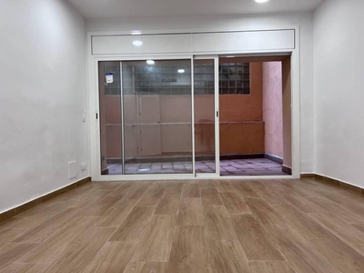 Venta Piso Vilassar de Dalt. Piso de dos habitaciones en Calle Barcelona. Buen estado con terraza