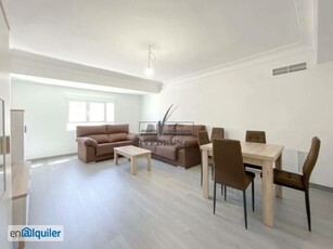 Alquiler piso con 2 baños San josé