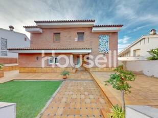 Casa en venta de 375 m² Calle Bergantí Hernán Cortés, 08360 Canet de Mar (Barcelona)