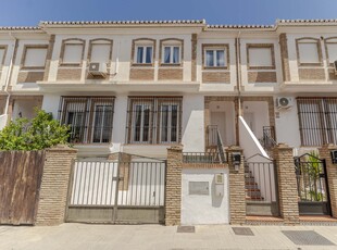 Estupenda casa en Las Gabias en perfecto estado Venta Residencial Triana Barrio Alto