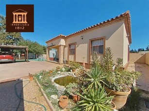 ¡Oportunidad Única! Venta de Chalet en Chiclana de la Frontera