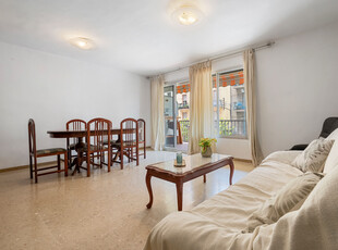 Piso de 4 habitaciones y 2 baños en pleno centro de Tarragona Venta Nou Eixample Sud