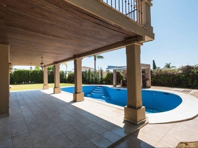 Alquiler Casa unifamiliar Marbella. Con terraza 250 m²
