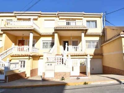 Casa adosada en venta en Benijófar