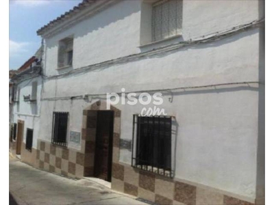 Chalet adosado en venta en Baena