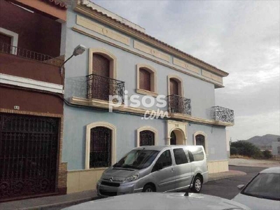 Chalet adosado en venta en Puente Genil