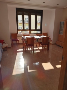 Habitación en Russafa /habitación interior individual