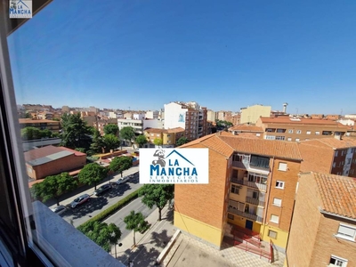 Venta Piso Albacete. Piso de dos habitaciones en Roda La. Sexta planta con terraza