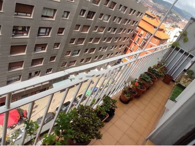 Venta Piso Bilbao. Piso de dos habitaciones en Plaza Zabálburu. Buen estado séptima planta con terraza calefacción individual