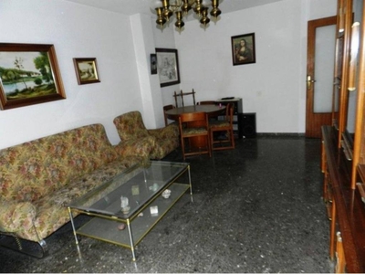 Venta Piso en Calle Gil Osorio 2. Villena. Buen estado primera planta