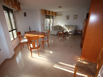 Venta Piso Formentera del Segura. Piso de tres habitaciones en Rafael Alberti. Tercera planta con terraza