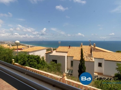 Venta Piso Santa Pola. Piso de cuatro habitaciones Planta baja con terraza