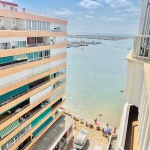 Venta Piso Torrevieja. Novena planta con terraza