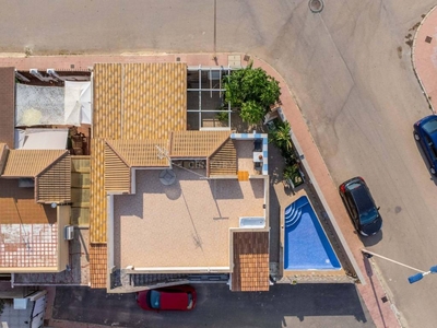 Venta Casa unifamiliar Torrevieja. Buen estado con terraza 157 m²