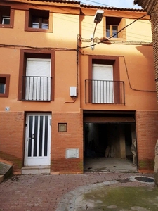 Duplex en venta en Alcala De Ebro de 305 m²