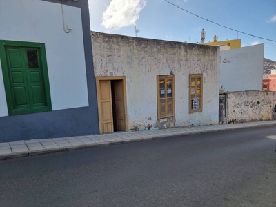 Venta Casa rústica en Calle Real 32 Santa María de Guía de Gran Canaria. A reformar 177 m²