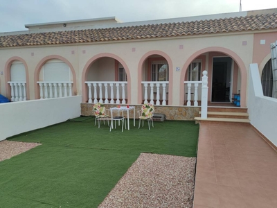 Alquiler Casa adosada Murcia. Con terraza 68 m²