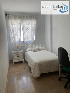 Alquiler piso en calle purísima alquilofacil- alquila piso en zona de juan de borbon en 950€ con 3 habitaciones en Murcia