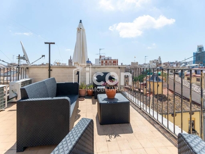 Alquiler Piso València. Piso de tres habitaciones Con terraza