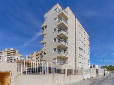 Apartamento en venta en Nueva Torrevieja, Torrevieja, Alicante