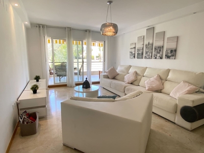 Piso en venta en Guadalmina Alta, Marbella, Málaga