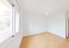 Alquiler piso con 3 habitaciones en El Raval Santa Coloma de Gramenet