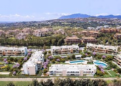 Apartamento en venta en Bahía Dorada, Estepona, Málaga