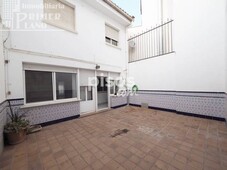 Casa adosada en venta en Tomelloso, Calle Oriente