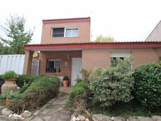 Venta Casa unifamiliar en del lago Pinseque. 200 m²