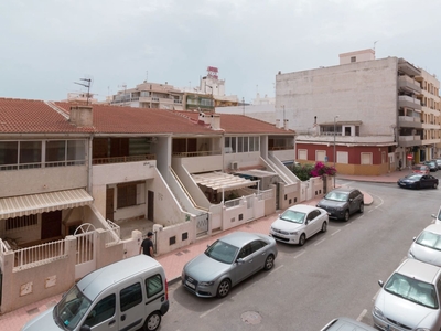 Apartamento en venta en Playa del Acequión, Torrevieja, Alicante