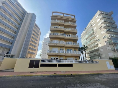 Apartamento en venta en Puerto Deportivo, Guardamar del Segura, Alicante