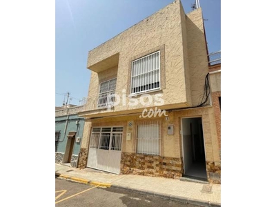 Casa pareada en venta en Calle de Jaén