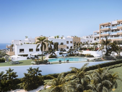 Piso bajo en venta en Benalmádena Costa