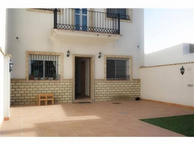 Venta Casa adosada Jerez de la Frontera. Con terraza 198 m²
