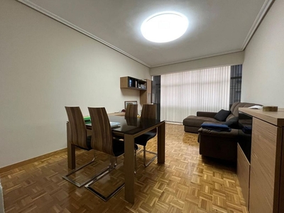 Venta de piso en Lovaina - Aranzabal de 4 habitaciones con calefacción y ascensor