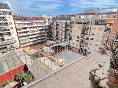 Piso de tres habitaciones 100 m², La Nova Esquerra de l'Eixample, Barcelona