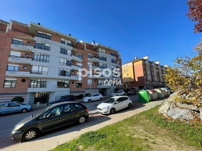 Piso en venta en Calle María Eugenia Milleret