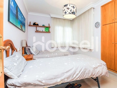 Casa con 7 habitaciones amueblada con parking y aire acondicionado en Reus