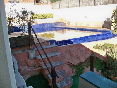 Casa preciosa casa de 4 habitaciones 2 baños con piscina jardin y parking en Corbera de Llobregat