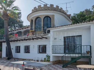 Tossa De Mar villa en venta