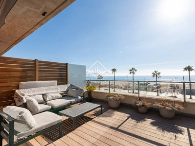 Casa / villa de 280m² en venta en La Pineda, Barcelona