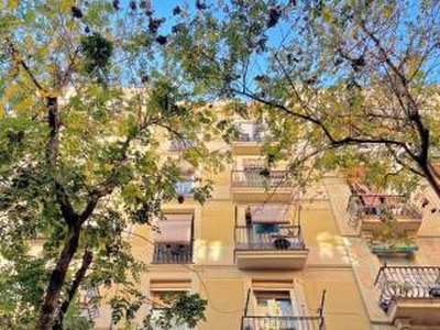 Piso de dos habitaciones 56 m², El Poble-sec, Barcelona